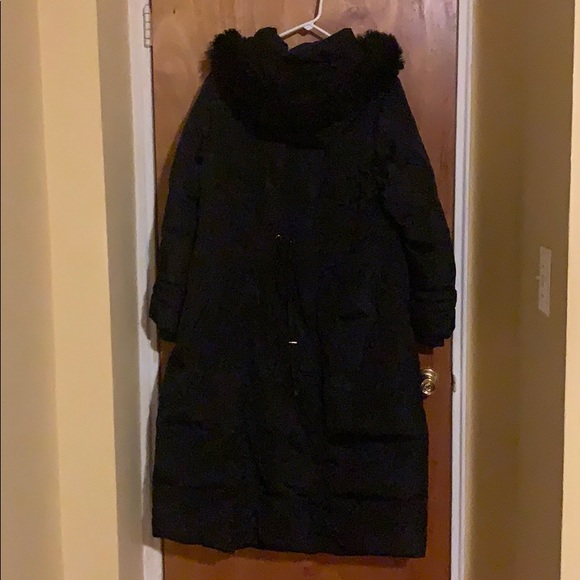 Black winter long puffer coat - Picture 2 of 13